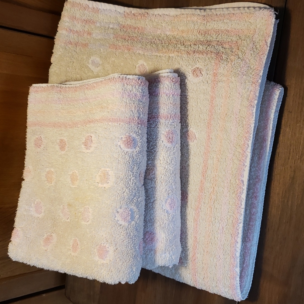 Fieldcrest Vintage Bath & Hand Towels
